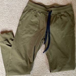 Olive Unwind Joggers Size Small